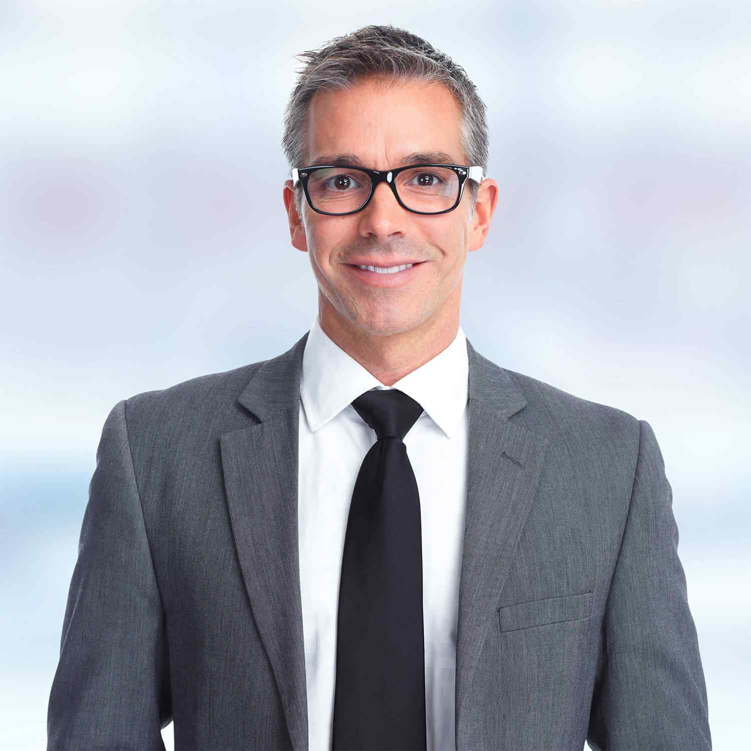 https://www.floramabiamina.com/wp-content/uploads/2018/01/img-team-member-career-03.jpg